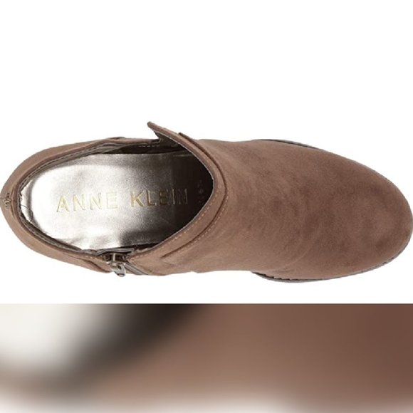 Anne Klein Retro Vibes | Vegan Suede Wedge Booties | Size 10.5 - Picture 5 of 15